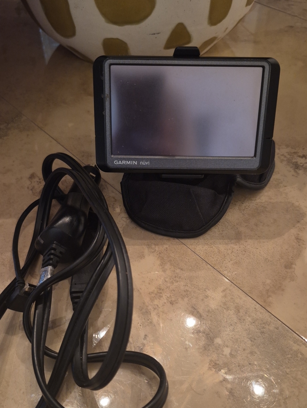 garmin nüvi Portable GPS Navigator - Black